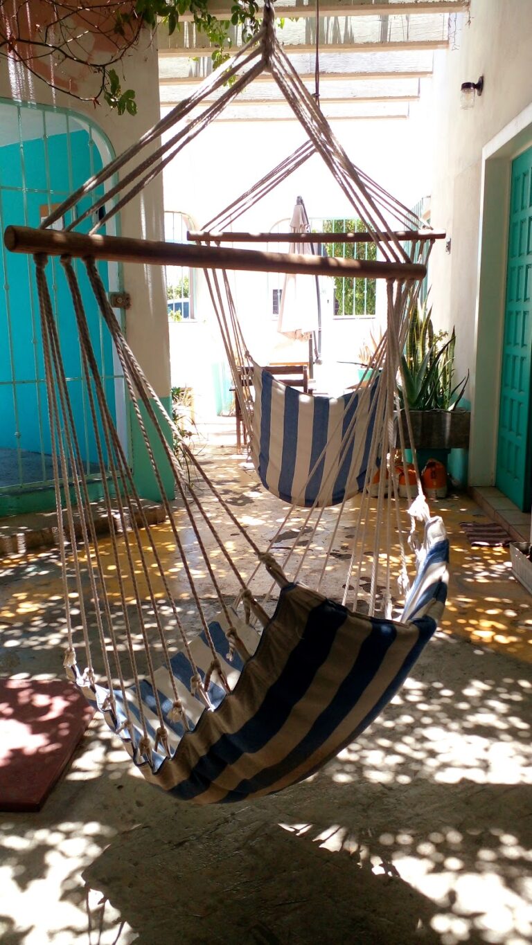 43520 nomadas hostel 768x1365