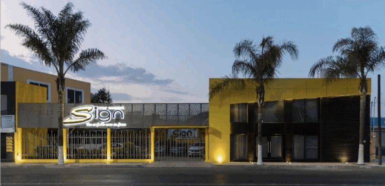 44066 signature rent a car 768x372