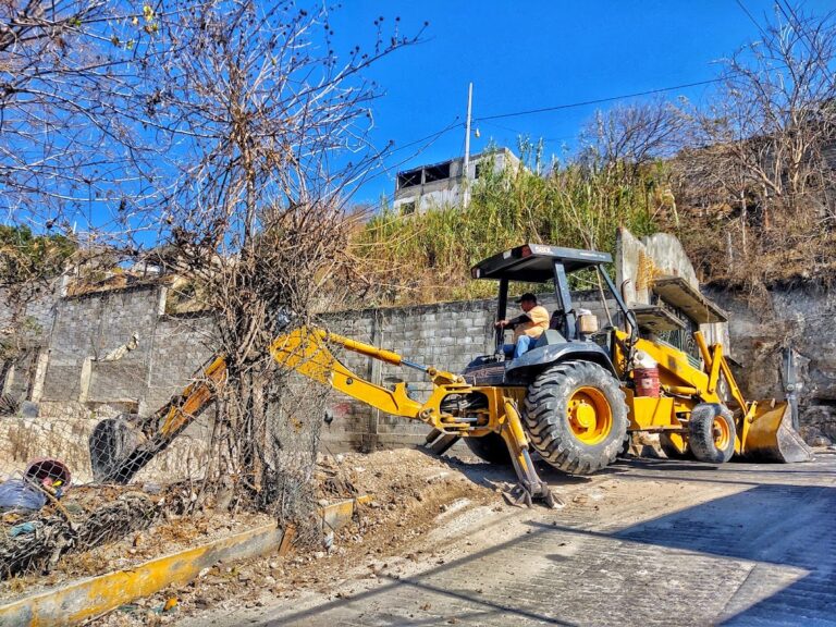 44559 maquinaria pesada camte 768x576