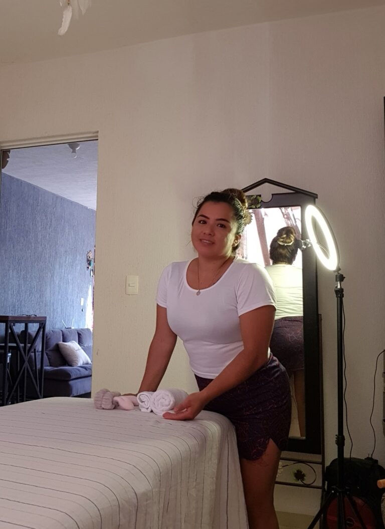 4461 spa barber 1992 768x1055