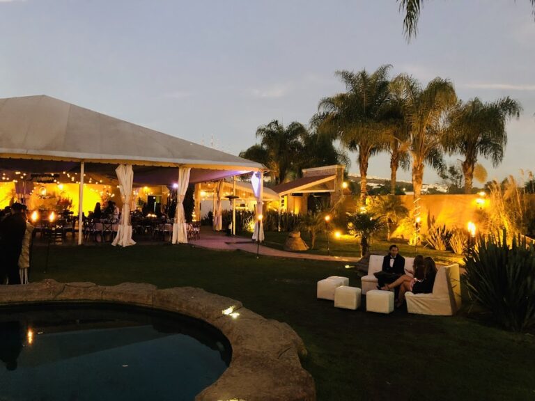 45122 terraza jardin camelias 768x576