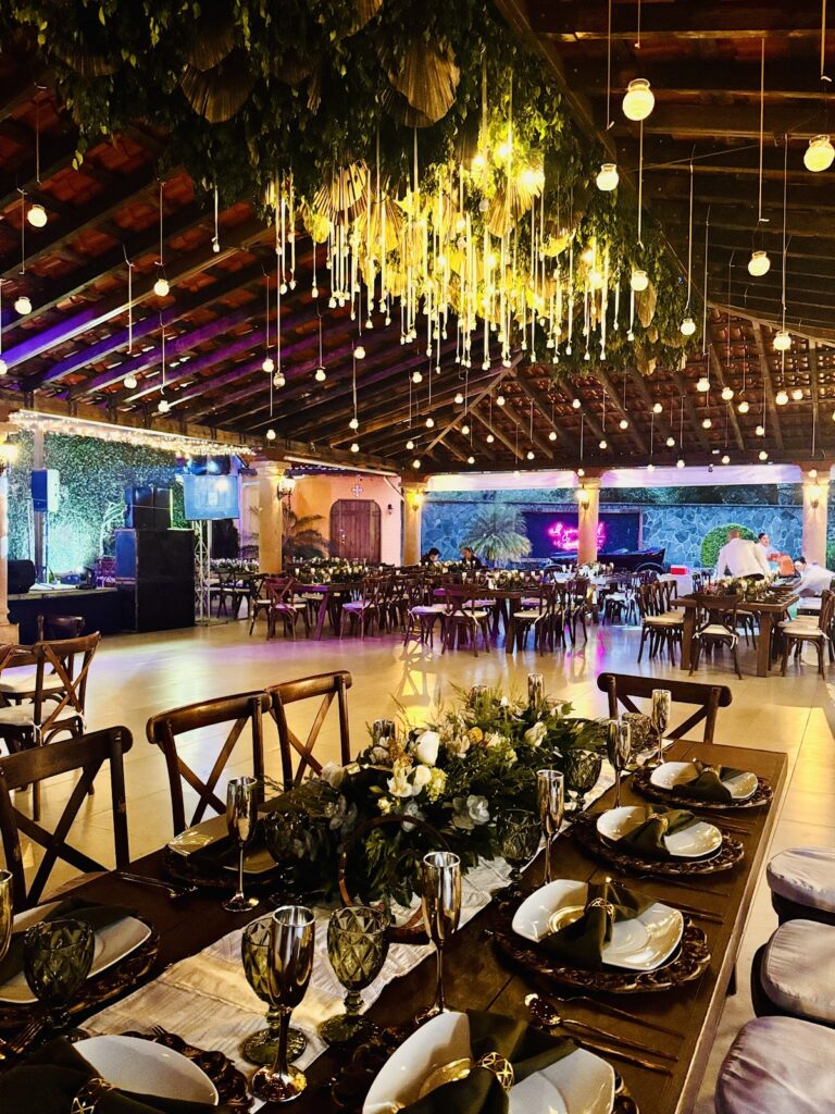 45762 duran banquetes 768x1024