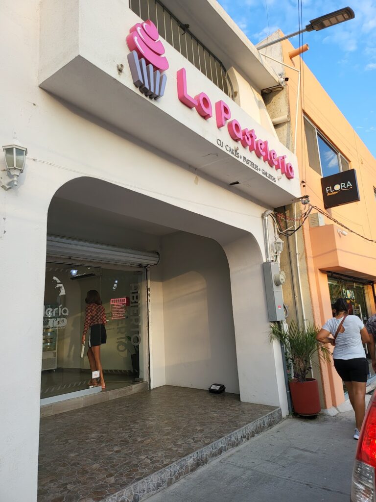 45851 la pasteleria suc. centro 768x1024