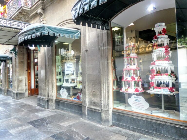 45899 pasteleria ideal 768x576