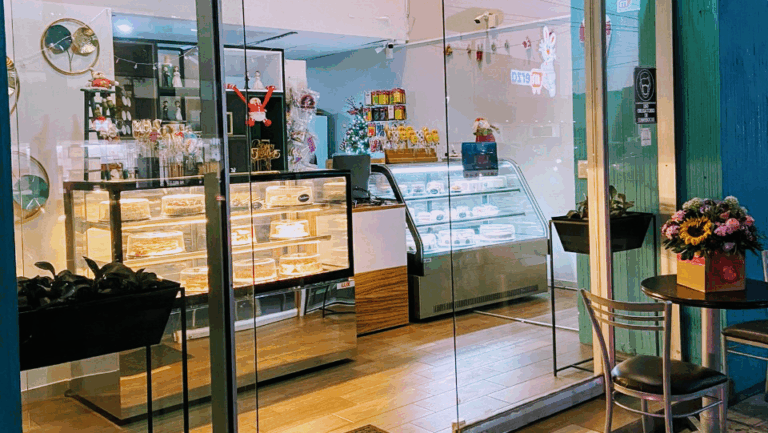 46066 poly cake shop 768x433