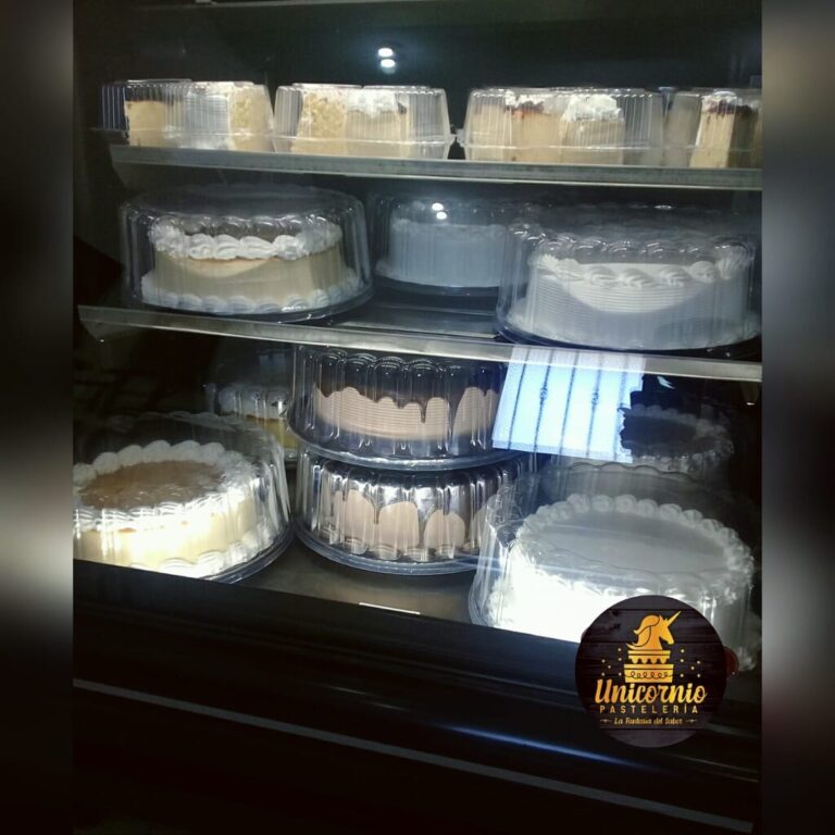 46082 pasteleria unicornio y guero pasteles 768x768