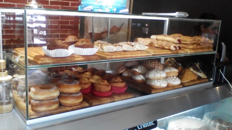 46180 pasteleria avellana 768x432