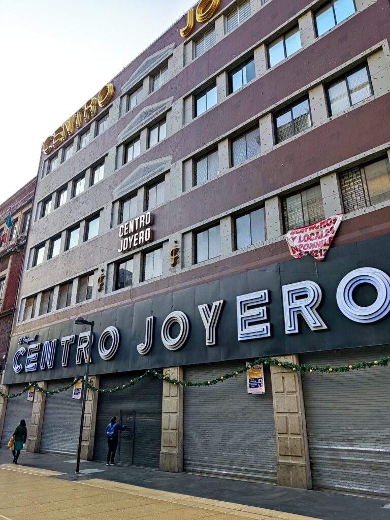 46458 centro joyero 768x1024