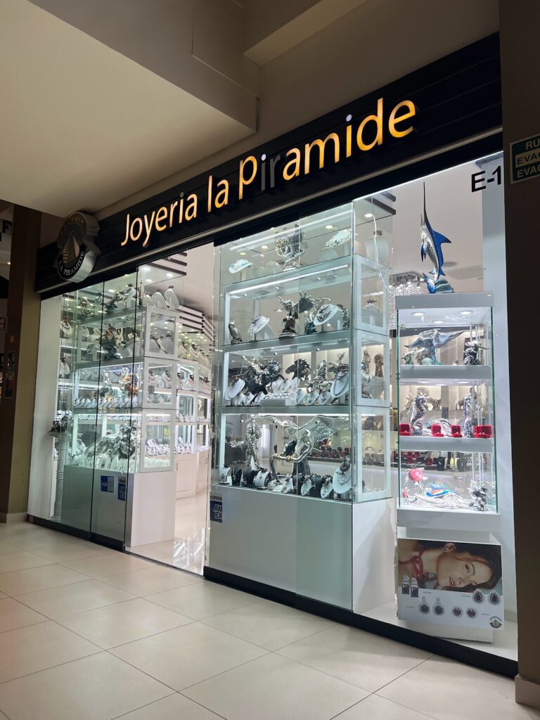 46599 joyeria la piramide 768x1024