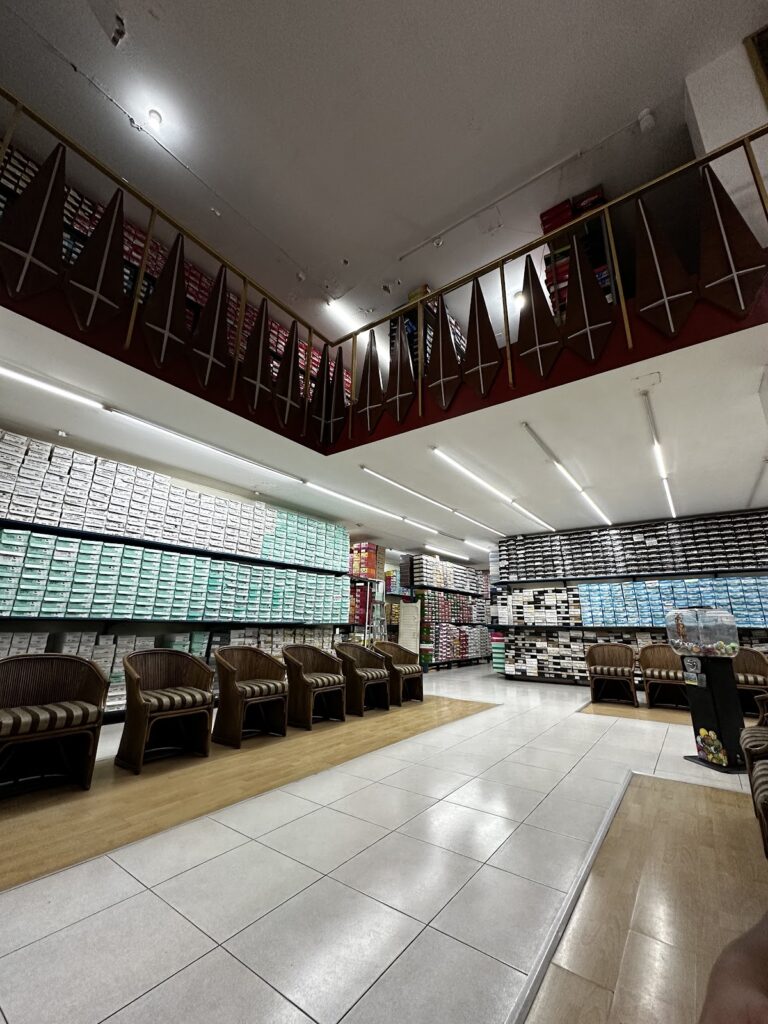 46933 zapateria rodriguez 768x1024