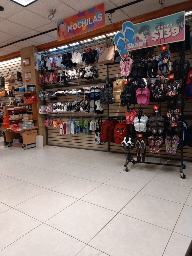 47006 moderna family store 768x1024