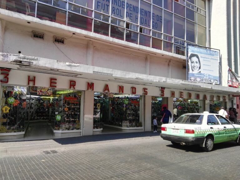 47085 zapateria 3 hermanos 768x576