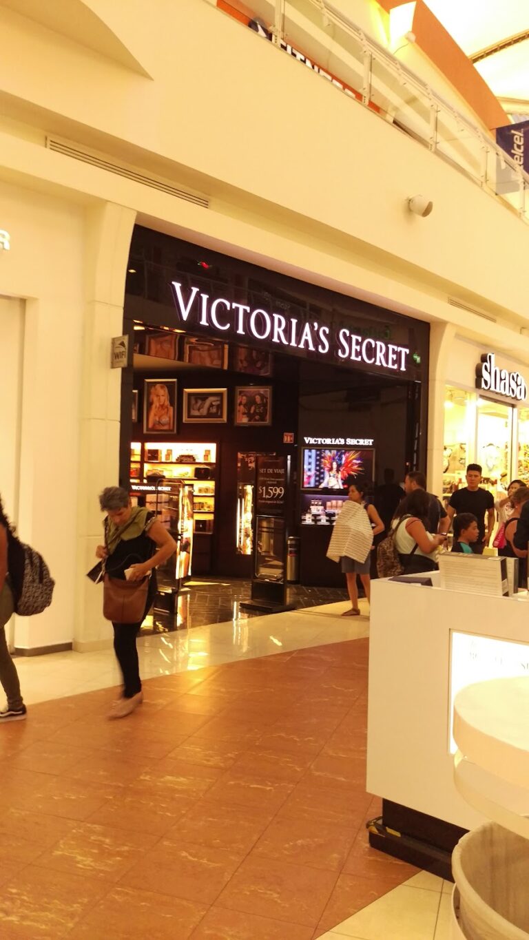 47135 galerias cuernavaca 768x1365