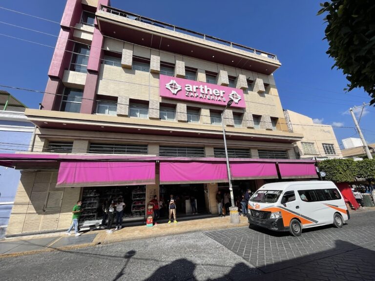 47167 arther 3 zapaterias 768x576