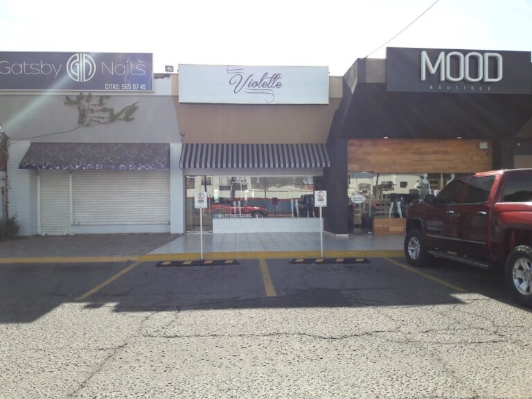 47330 mood boutique 768x576