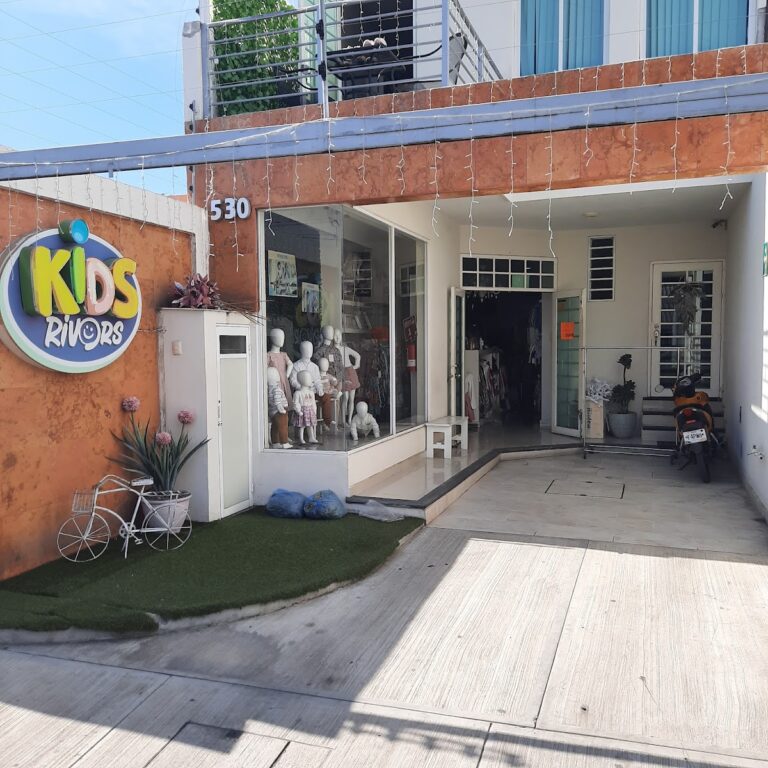 47446 rivors boutique 768x768