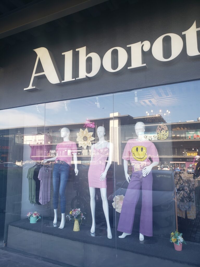 47638 alboroto boutique 768x1024