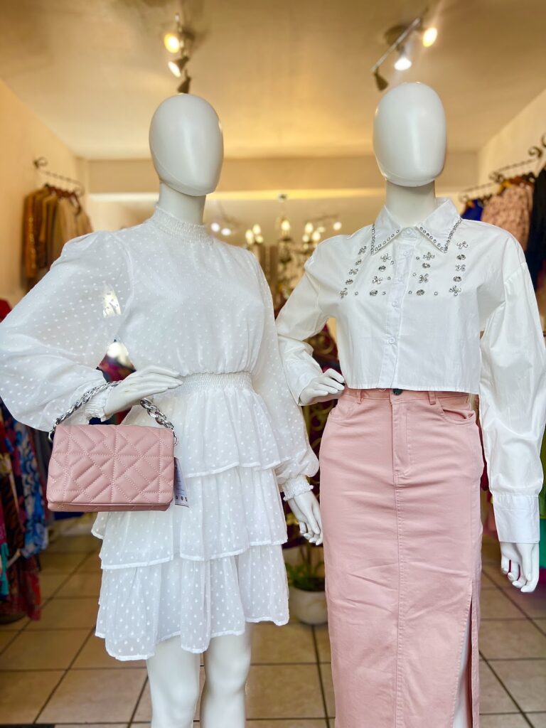 47701 heredia showroom 768x1024