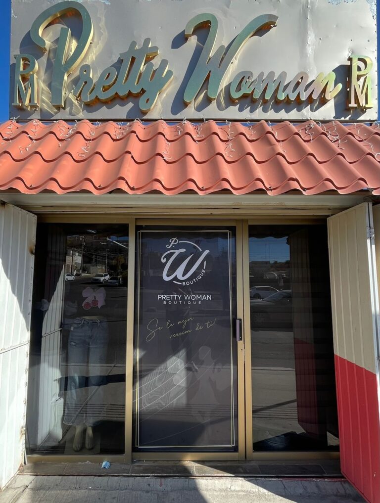 47774 pretty woman boutique 768x1017