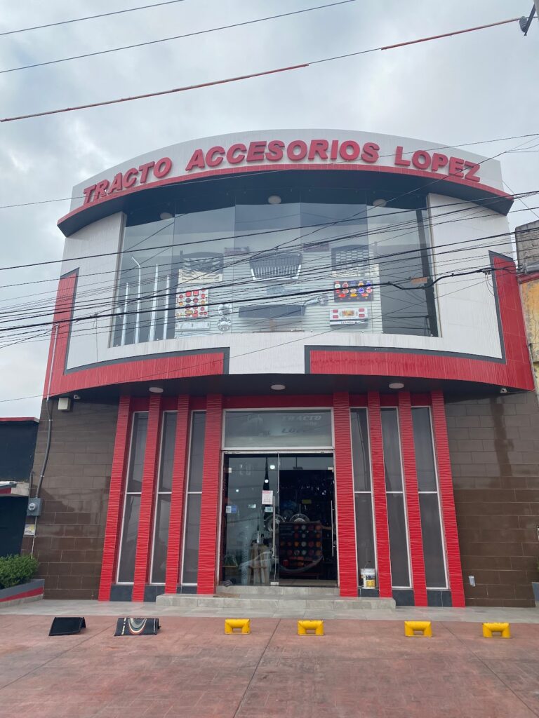 47999 tracto accesorios lopez 768x1024