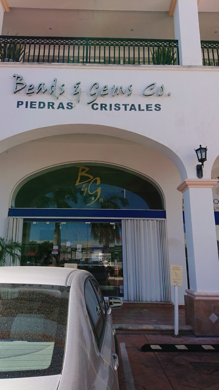 48167 beads gems co. plaza monarca cancun 768x1365