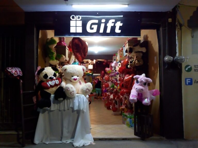 48634 gift regalos 768x576