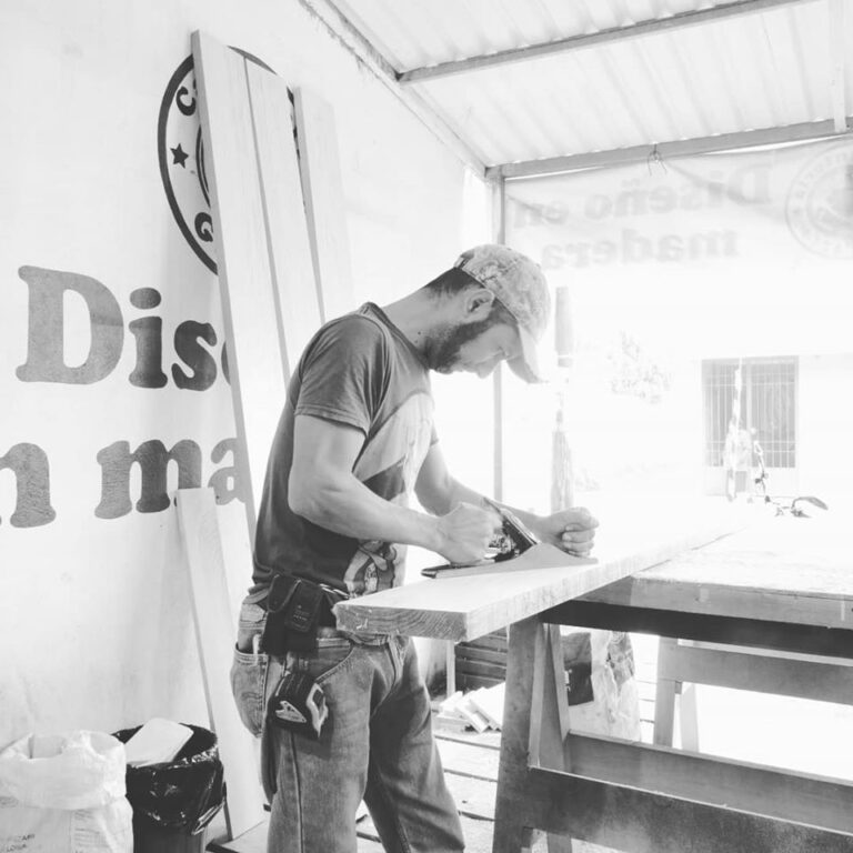 49151 gepetto diseno en madera. carpinteria 768x768