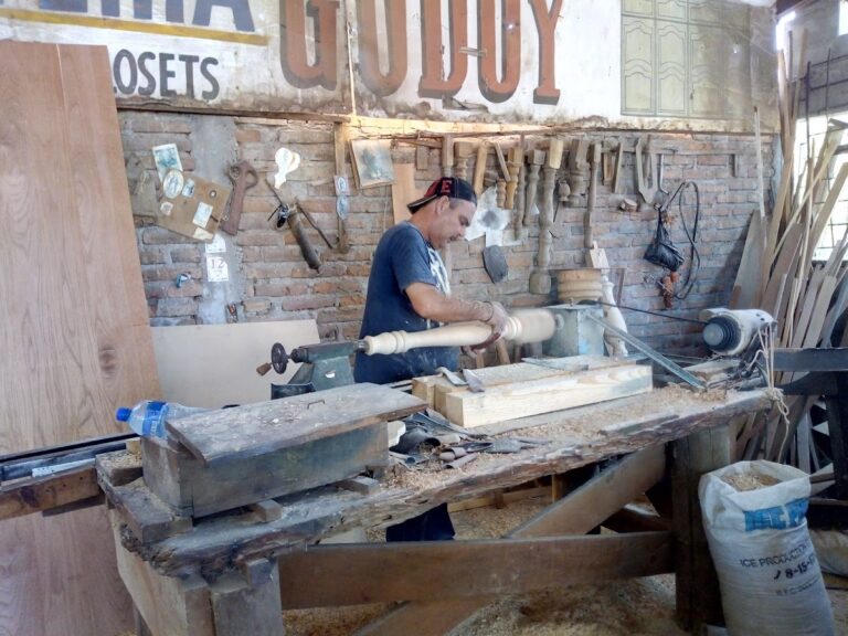 49187 carpinteria godoy arte en madera 768x576