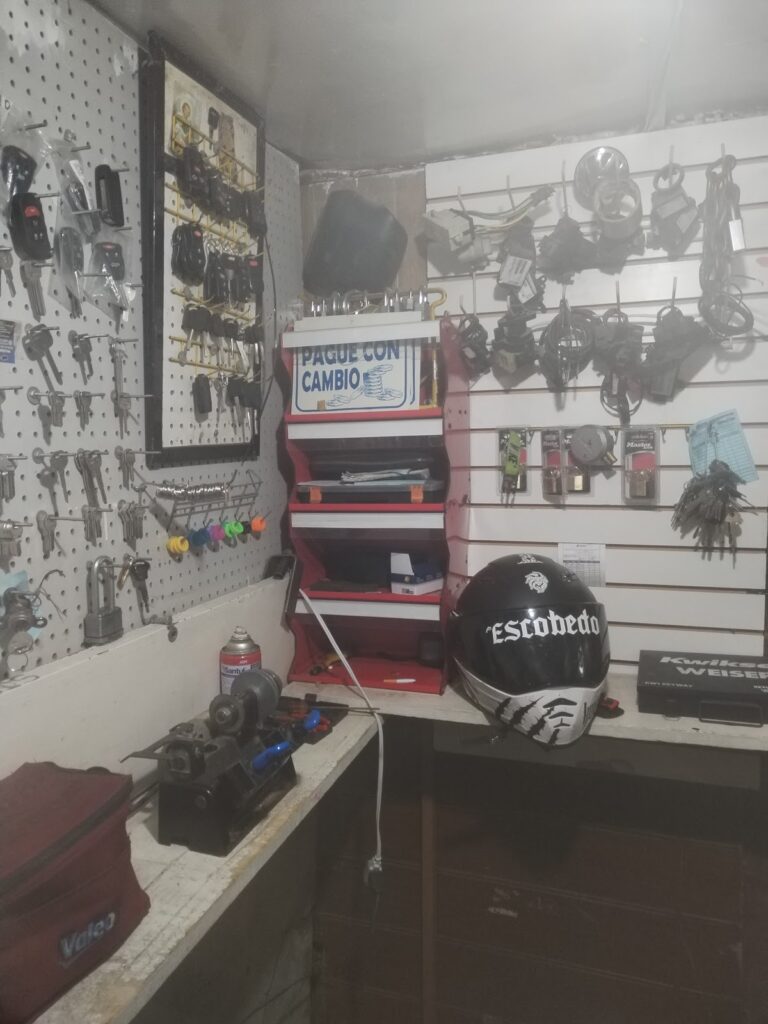 4966 cerrajeria oasis 768x1024