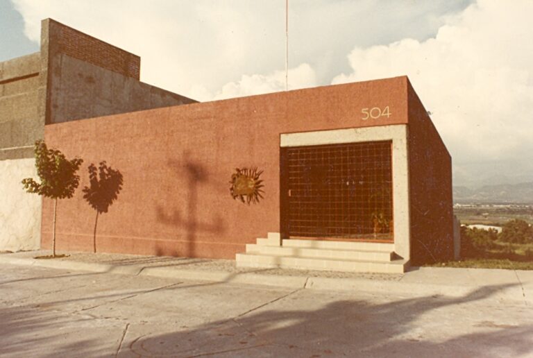 49736 aura arquitectos urbanistas asociados 768x516