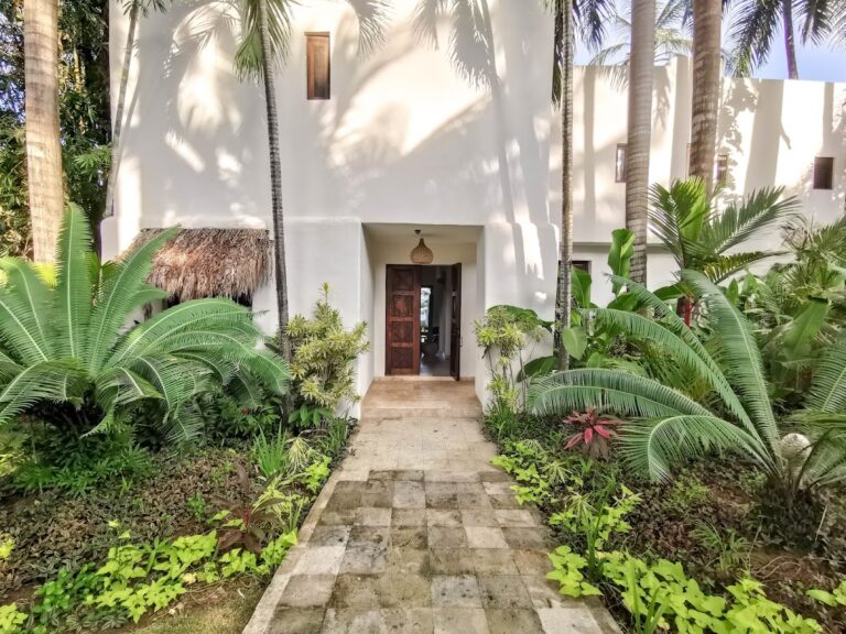 50660 la costera paisajismo y jardineria 768x576