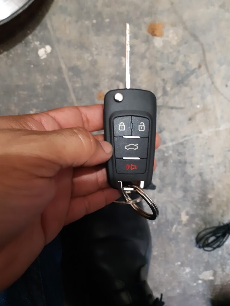 5105 cerrajeria serrano 768x1024