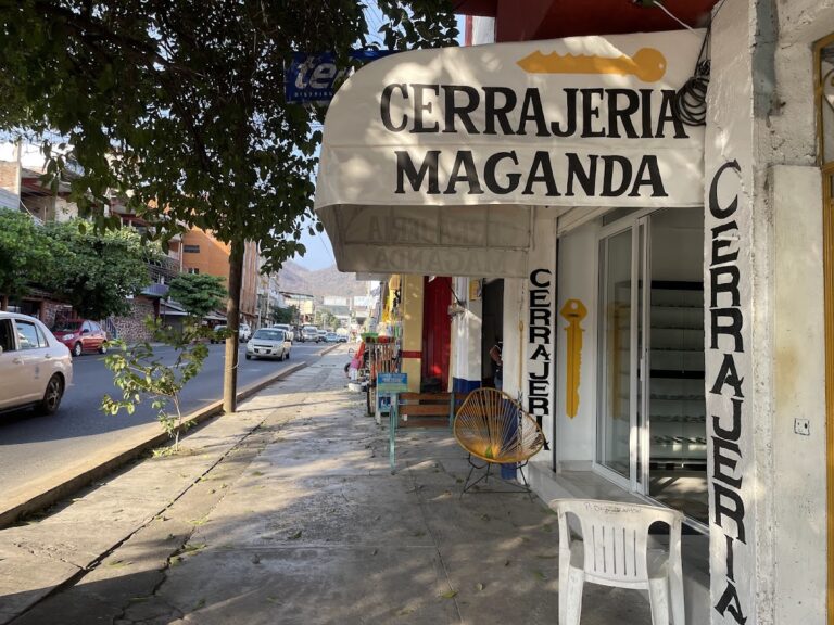 5121 cerrajeria maganda 768x576