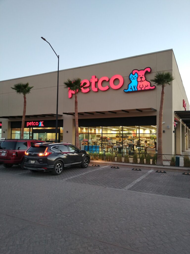 51413 petco torreon 768x1024