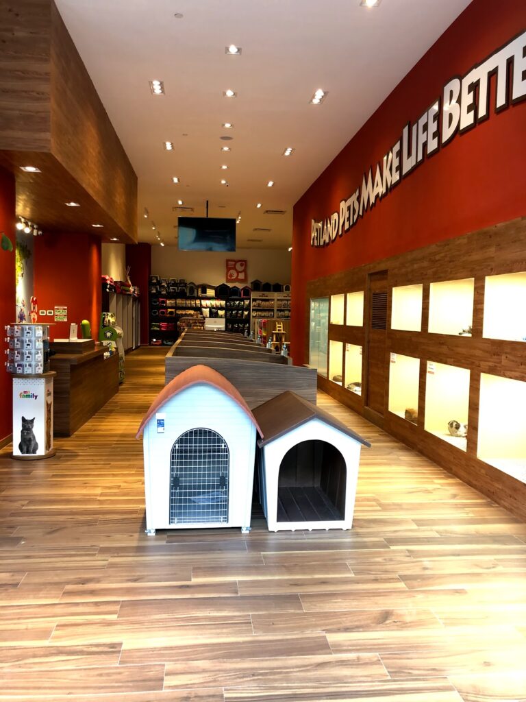 51507 petland 768x1024