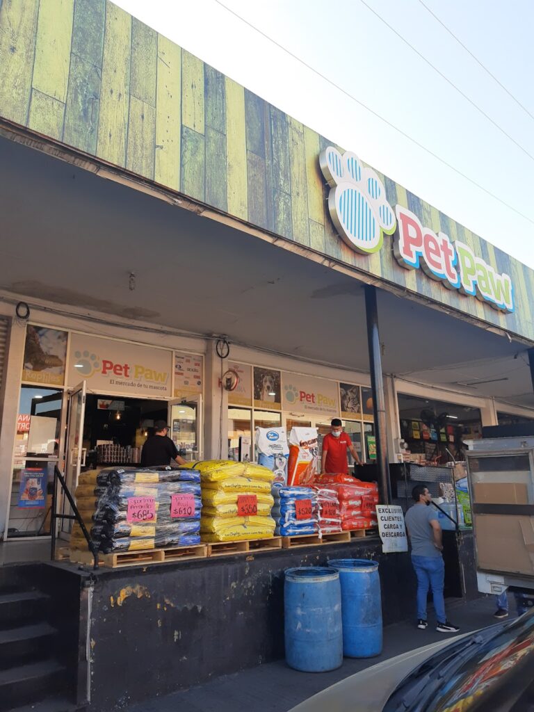 51620 pet paw 768x1024