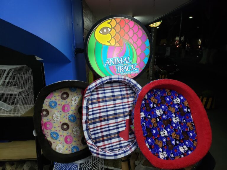 51628 animal track azul 768x576