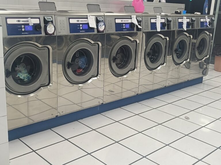 52890 aquamatic lavanderias laureles 768x576