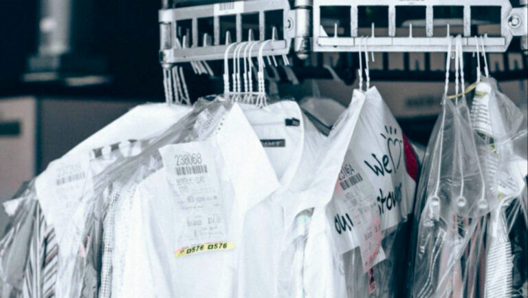 53262 la 48 tintoreria y lavanderia 768x433