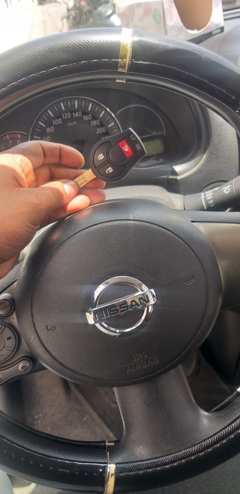 5333 cerrajeria giovanni 768x1579