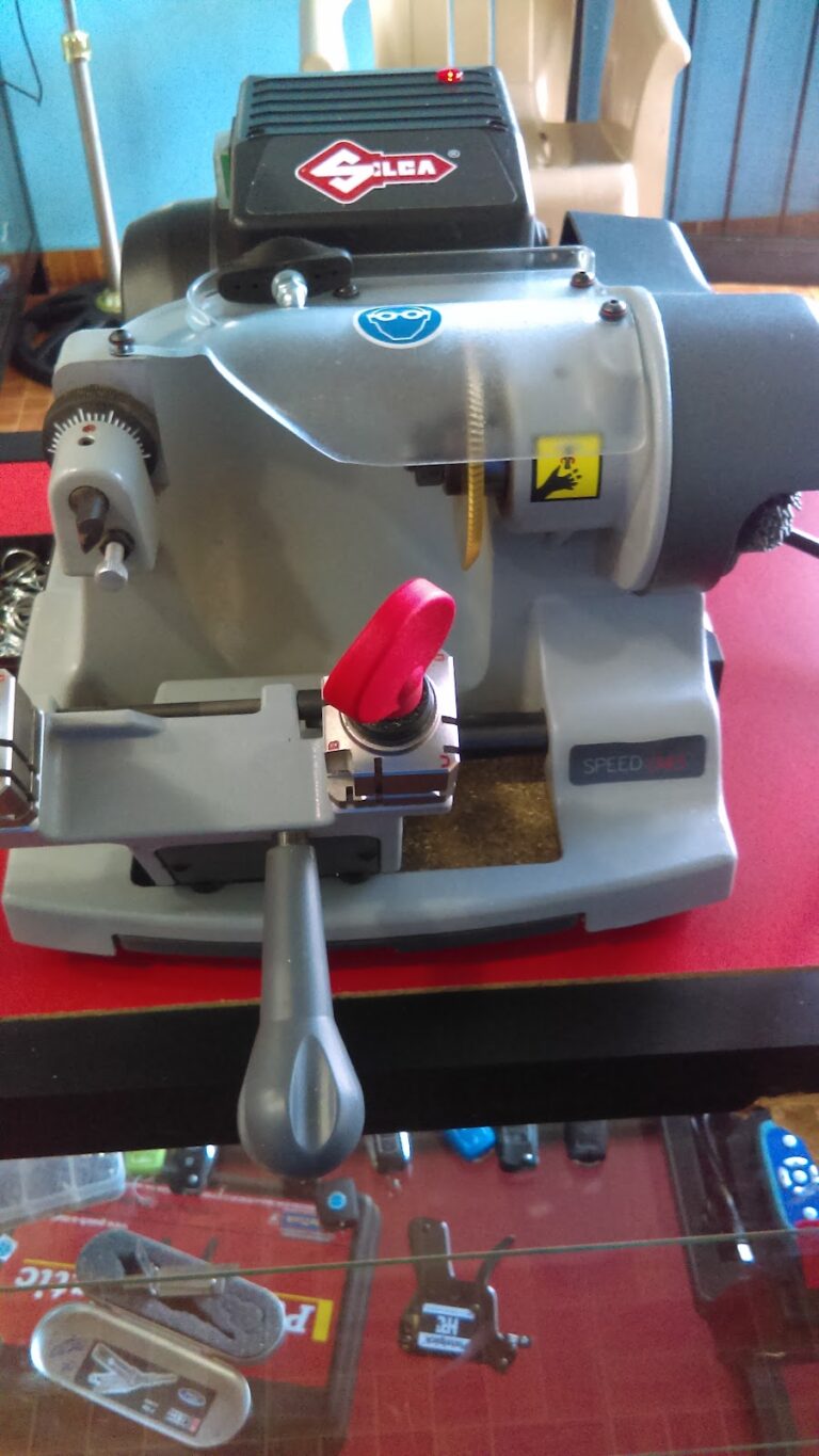 5478 cerrajeria pastor 768x1365