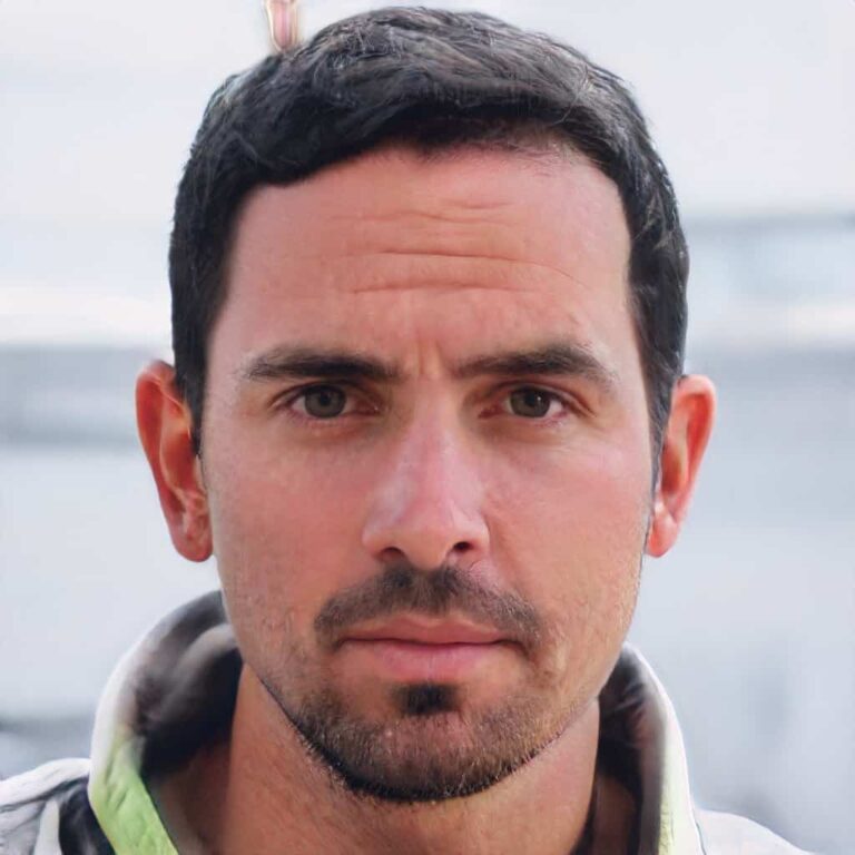 6302 hermanos a la obra 768x768