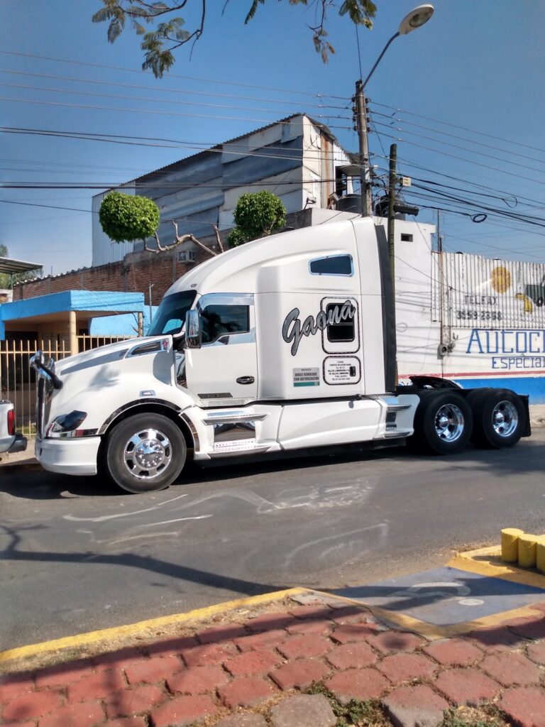 7689 autoclimas especializados 768x1024