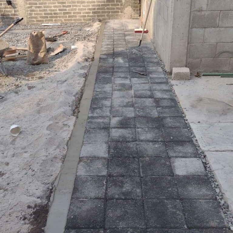 827 electricista y plomero 768x768