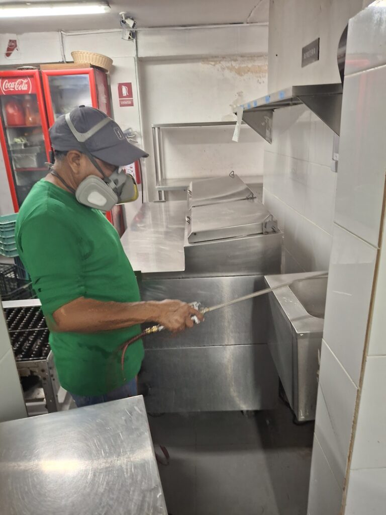 9319 ecologia y plagas 768x1024