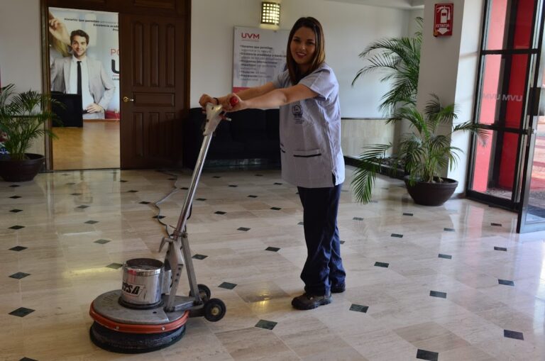 9659 grupo todo limpio 768x509