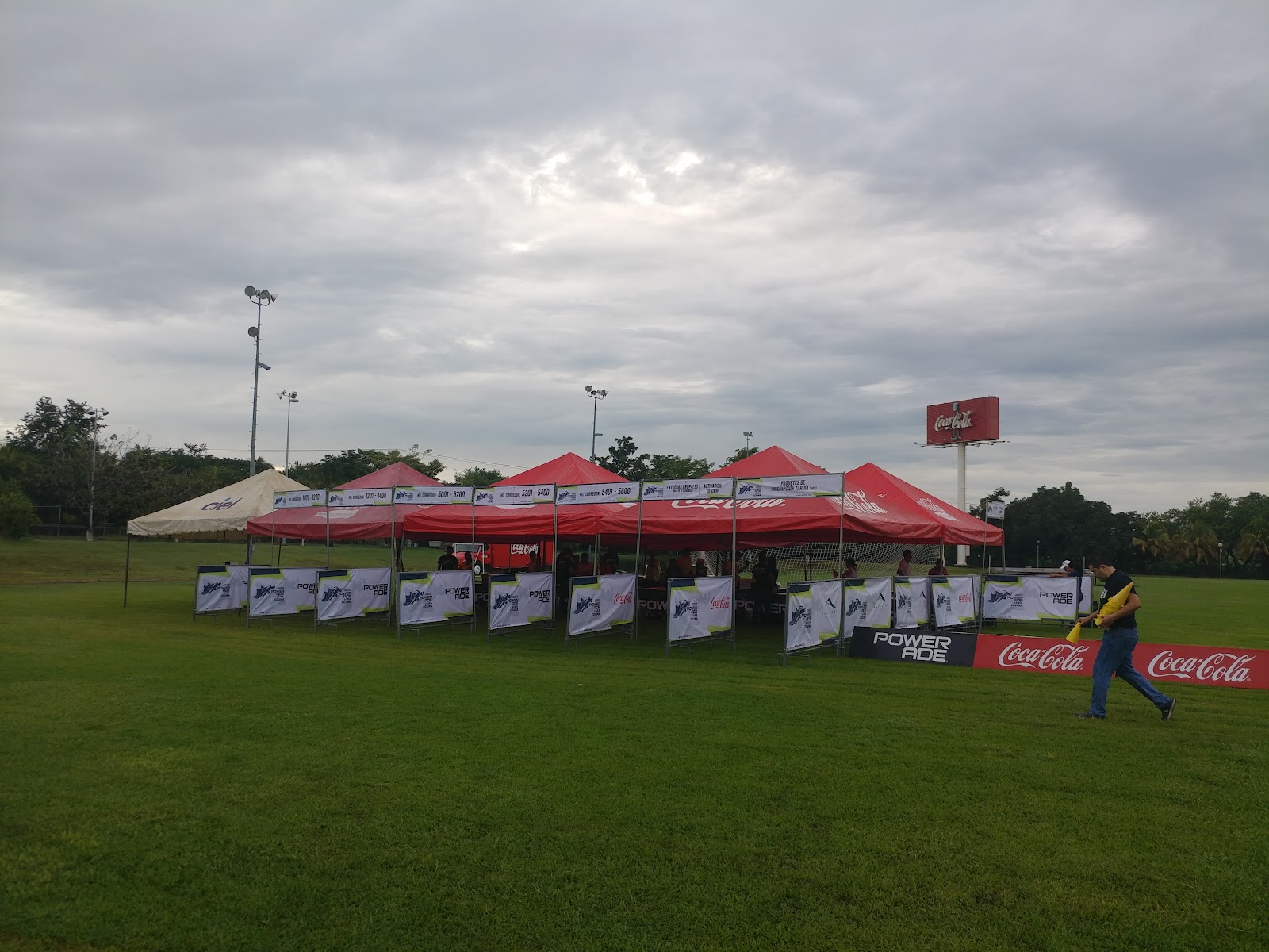 fanout-photo-1770408343083-5 fanout-photo-1770408343083-5