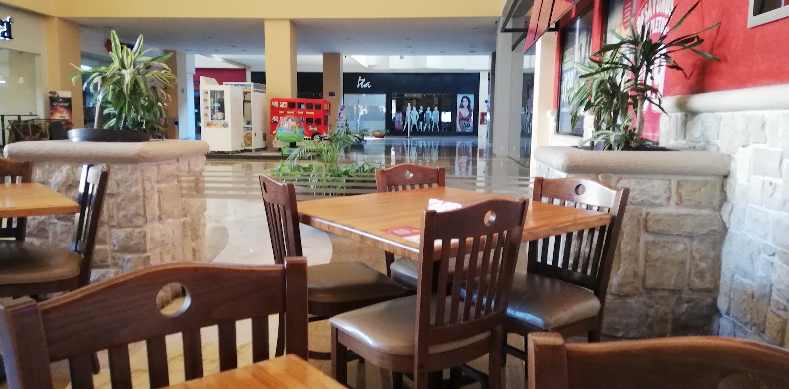 fanout-photo-1770412749379-1