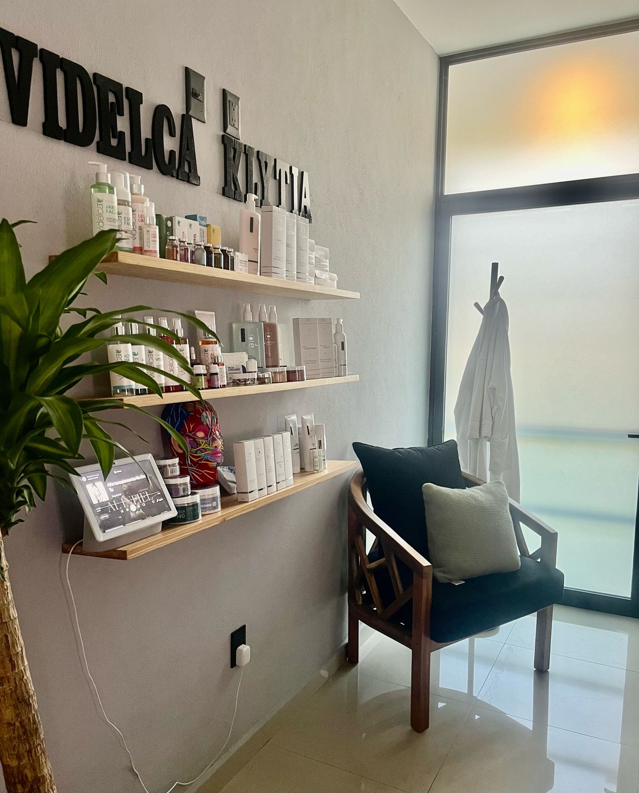 leetx-google-photo-49752-1