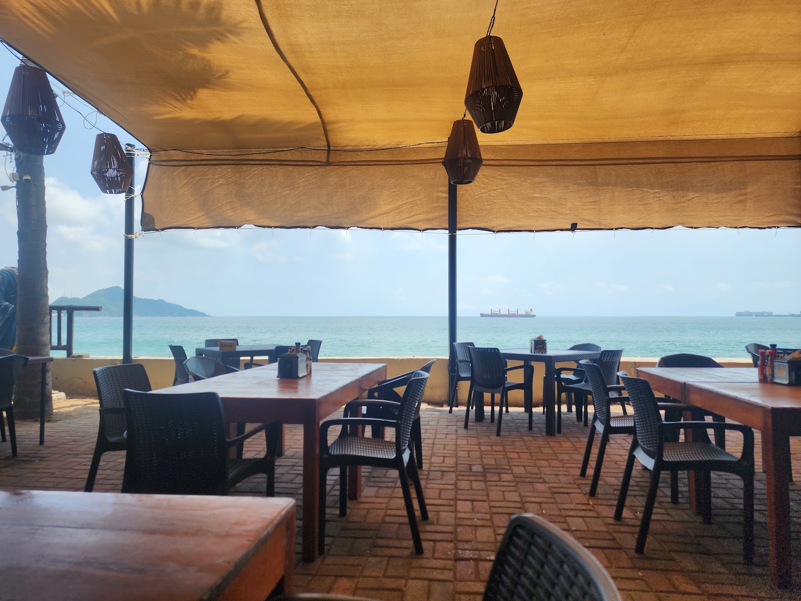 leetx-google-photo-62184-4 leetx-google-photo-62184-4